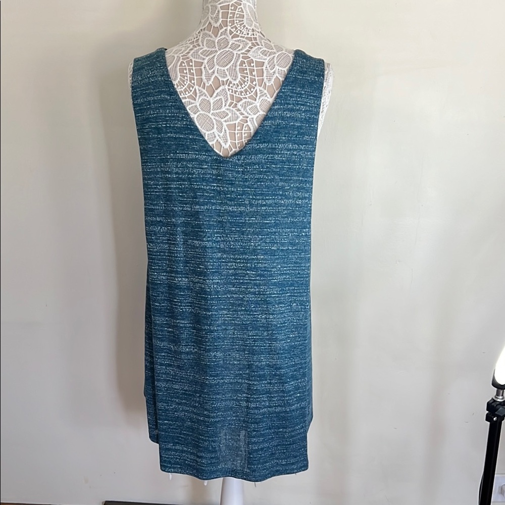Infinity Raine Asymmetrical Blue Tank Top - Picture 8 of 9